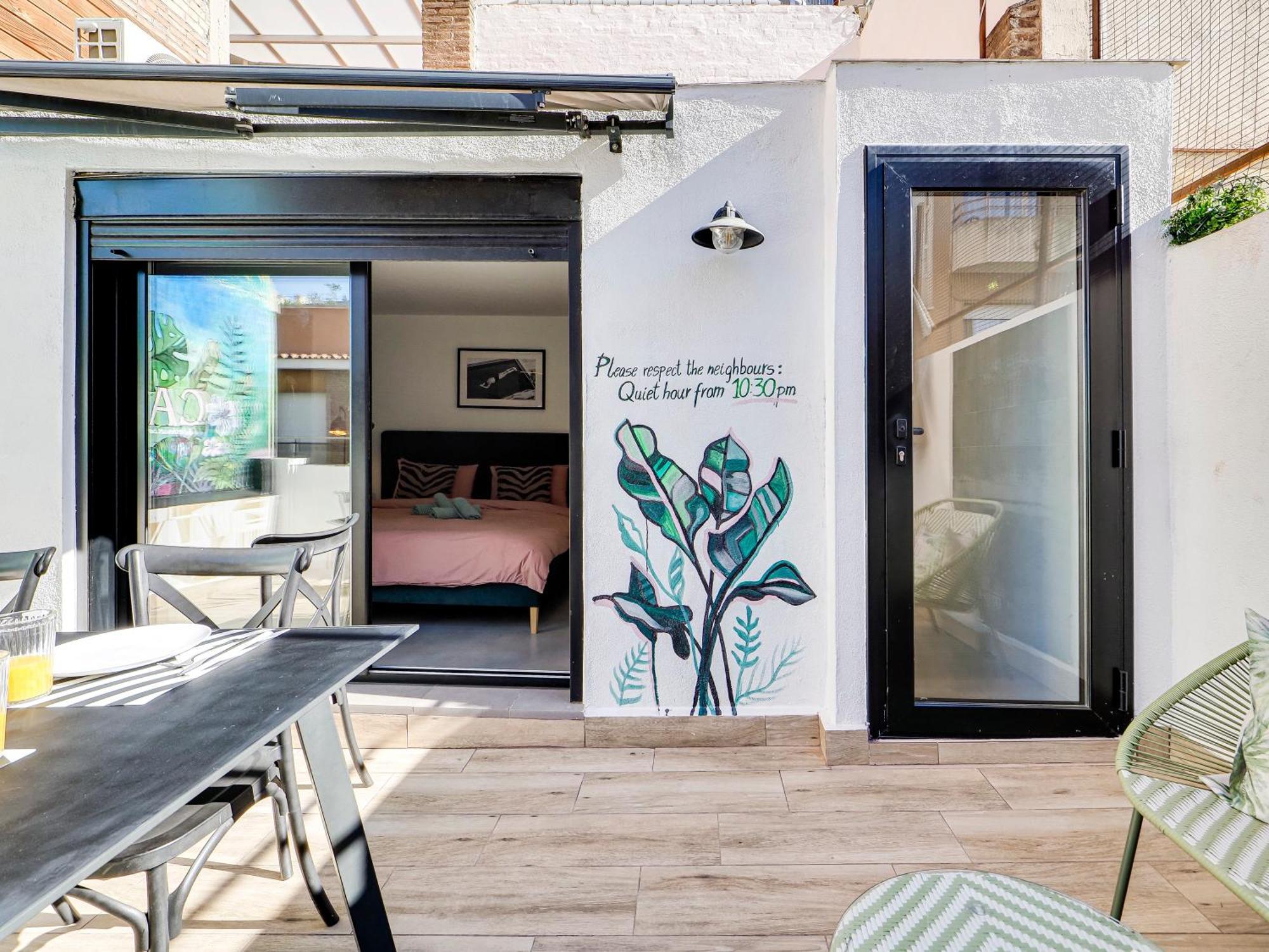 Casa Maria Townhouse- Terrace-4 Bedrooms لوسبيتاليت دي يوبريغات المظهر الخارجي الصورة