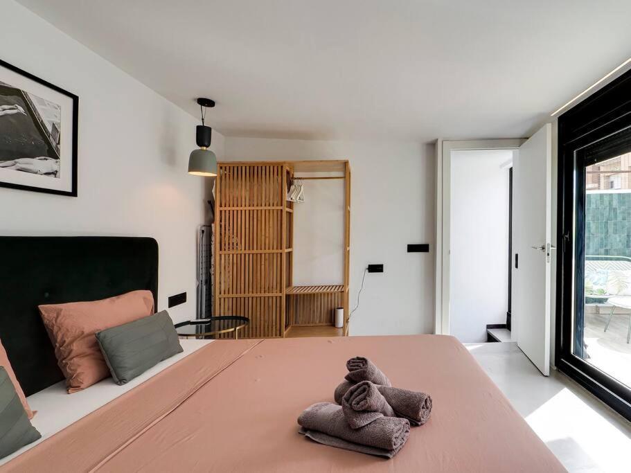 Casa Maria Townhouse- Terrace-4 Bedrooms لوسبيتاليت دي يوبريغات المظهر الخارجي الصورة